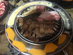 -哈哈碳都·牛肋条无限自助烤肉(台江万达店)