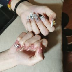 -LILY NAILS美甲美睫