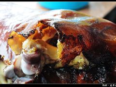 脆皮烤猪-Warung Babi Guling Ibu Oka 3