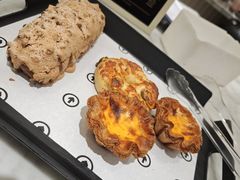 -HOT CRUSH趁热集合·现烤面包(上海环球港店)