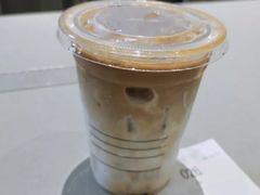 北海道蜜瓜丝绒拿铁-瑞幸咖啡(岳家嘴地铁站店)
