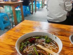 -越洋肖氏老米线(杨家坪店)