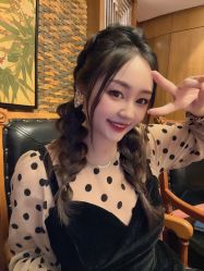 -红馆妆造(中央大街店)