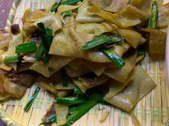 -黄泥岗·地道湖北菜(奥特莱斯店)