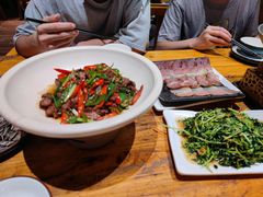 -老滇山寨•云南特色菜•地方菜•民族风情歌舞表演(金碧店)