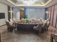 包厢-里宴川菜酒楼(昊祥邻里聚金泉广场店)