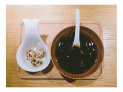 蜜糖烧仙草-炖物24章·顺时轻养茶(杭州大厦店)