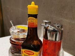 -香港新发烧腊茶餐厅(水围店)