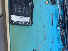 -闪电蜂手机快修连锁(吾悦广场店)