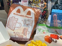 -麦当劳(深圳北站B2检票口楼上)