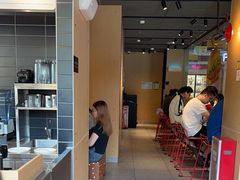 -麦当劳(中二横路店)
