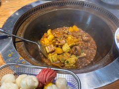 -山河屯铁锅炖·非遗东北菜(南山店)