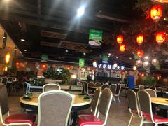 大堂-龙泉人椰子鸡.糟粕醋.海南菜(三亚旗舰店)