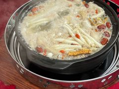 -花苑美食横琴生蚝火锅(拱北粤华路店)