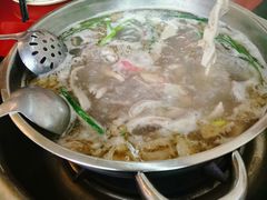 -老石黑山羊毛驴肉火锅(金凯广场店)