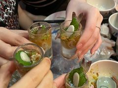 -大头虾越式风味餐厅(光明广场店)