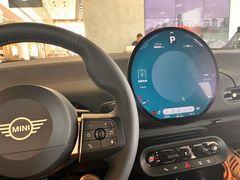 -上海宝诚中环BMW·MINI4S店