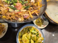 -富正毅三下锅·湘西韵味(天门山索道店)