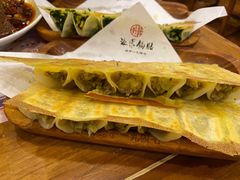 -宣海荣锅贴大王·陕味小吃集(钟楼店)