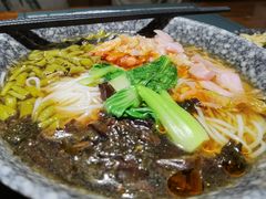 素米线-八月美食小馆(银泰城总店)