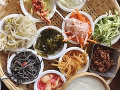 -包整·丝娃娃(一览甲秀楼风景店)