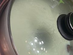 -洪氏嗨捞·猪肚鸡火锅(阳光天地店)