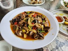 -头上红煨盐鸡·非遗院子餐厅