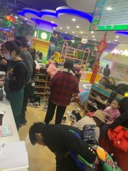 -菲菲羊乐园(临平银泰城店)