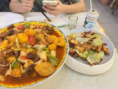 沙湾大盘鸡-品疆山新疆特色主题餐厅
