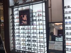 -回瑞眼镜·蔡司·依视路官方授权店(广益路万达店)