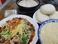 -雪琴面馆富安特色鱼汤面(城中花园店)