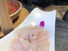 无骨雪花鱼-热火朝天鲜切牛肉火锅(南强街巷店)