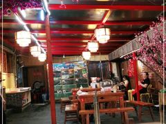 大堂-三道苗苗鱼·美蛙黄辣丁(八里店)