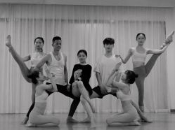 -亚太瑜伽普拉提学院