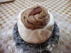 栗子蒙布朗蛋糕-瑞幸咖啡(石榴中心店)