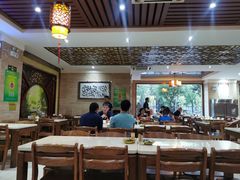 大堂-黄家泡馍馆·非遗老字号·清真(凤九海荣名城店)