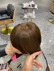-Tloml salon