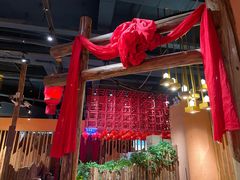 大堂-老滇山寨•云南特色菜•地方菜•民族风情歌舞表演(金碧店)