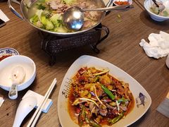 -肖四女乐山跷脚牛肉(世博源店)
