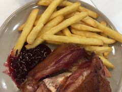 德国猪肘-宜家·瑞典风味餐厅(北京西红门店)