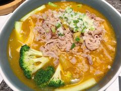 黄汁酸汤浸肥牛-港丽餐厅