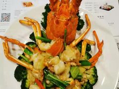 -匠心牛公馆·潮汕牛肉海鲜火锅(索菲特店)