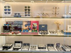 -世纪大明眼镜·蔡司战略授权店(汉街店)