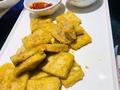 -95号酱骨·一块豆腐(展春园西路店)