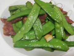 -丹江口渔村·湘味厨房(桃园店)
