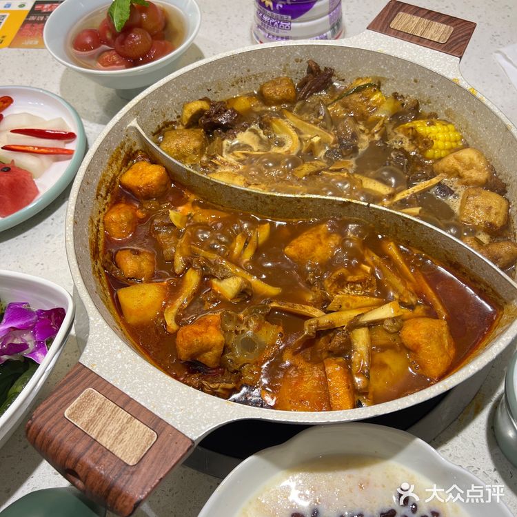 西铁营好吃下饭肉好多的牛腩火锅🔥