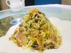 白菜心拌鱼干-品味居·首店·大连鲜活海鲜大连菜(东港店)