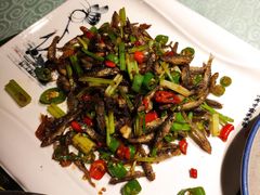 小鱼吃小虾-鄱阳湖·江西小炒·瓦罐煨汤(五道口店)