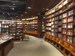 -博览书店(越秀悦汇天地店)