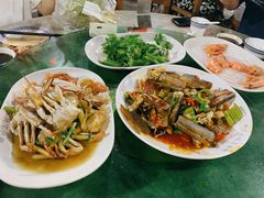 -四川小胡子海鲜(丁村万人海鲜广场店)